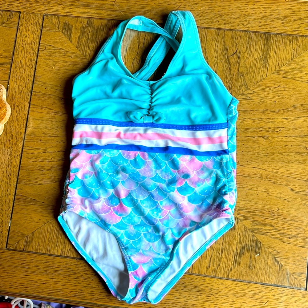 Girls 7 mermaid swimsuit